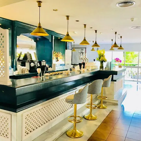 Aparthotel Puerto Banus *